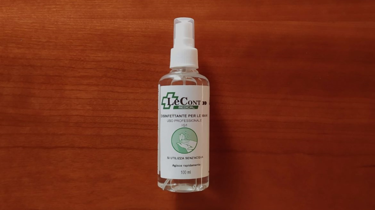 LeCont Medical disinfectant: alcohol-based hand disinfectant for professional use: different formats (100, 500, 1000, 4000 ml), fast-acting, 6 months of validity